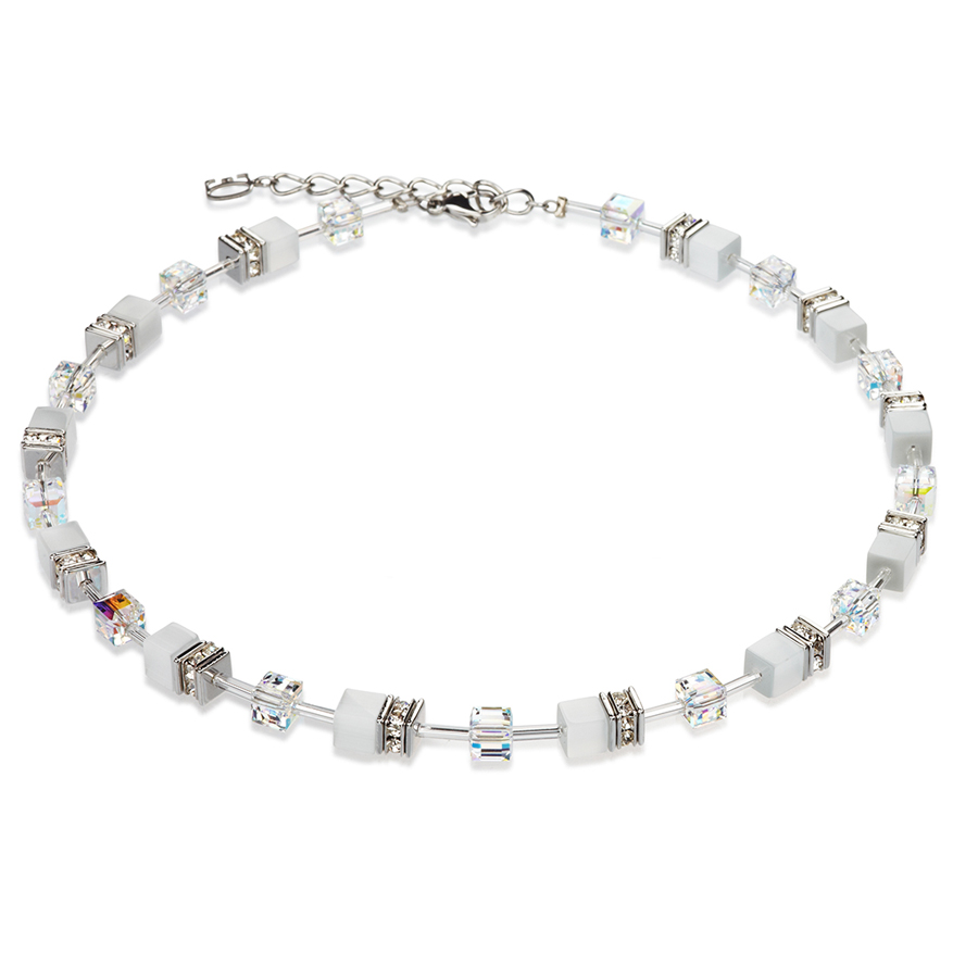 Fine glass cylinders and sparkling Swarovski crystals. This delicate Coeur De Lion Necklace is perfect for the Christmas period. With it's wonderful white crystal appearance, this necklace recaptures the spirit and shine of the festive period. 