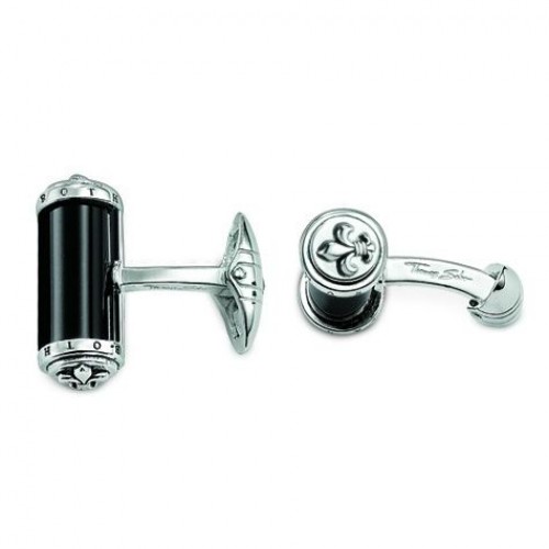 These fabulous and stylish cufflinks make a powerful statement with stunningly beautiful onyx and sterling silver working in harmony in the elongated bar shape. The sides feature the Fleur-de-Lis of the French Kings, adding further elegance and fine detail. £89.50